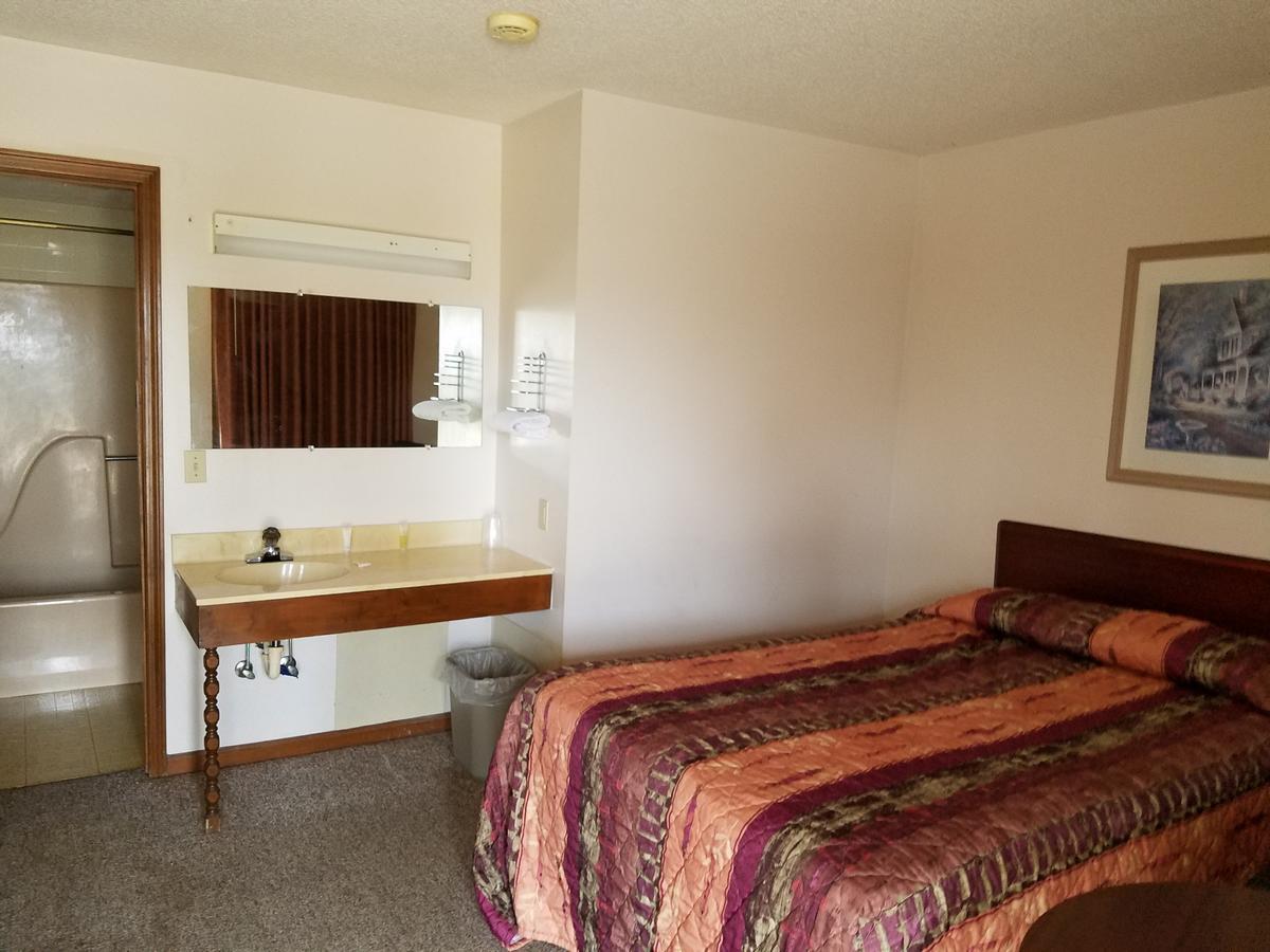 Midwest Inn Paoli Kültér fotó
